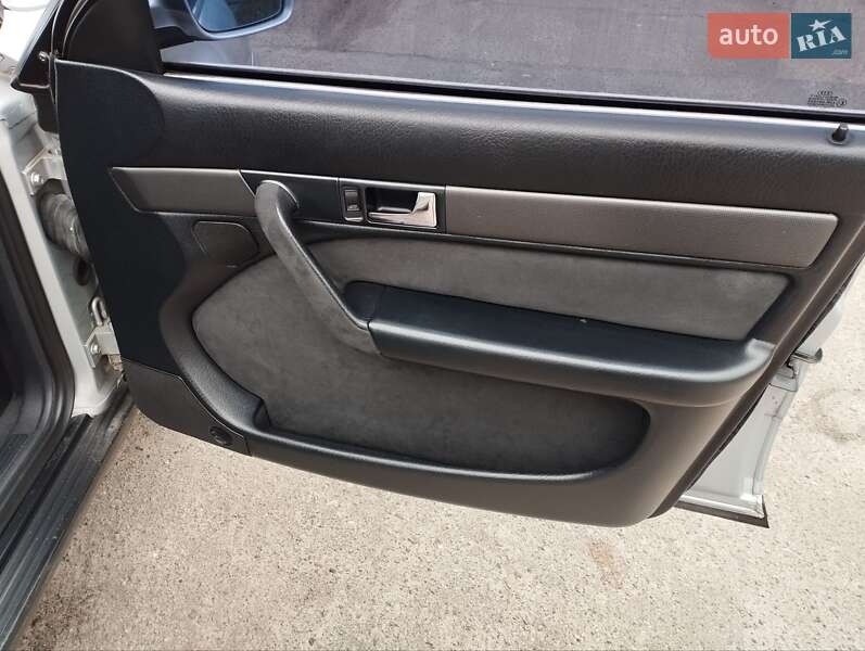 Седан Audi A6 1997 в Киеве