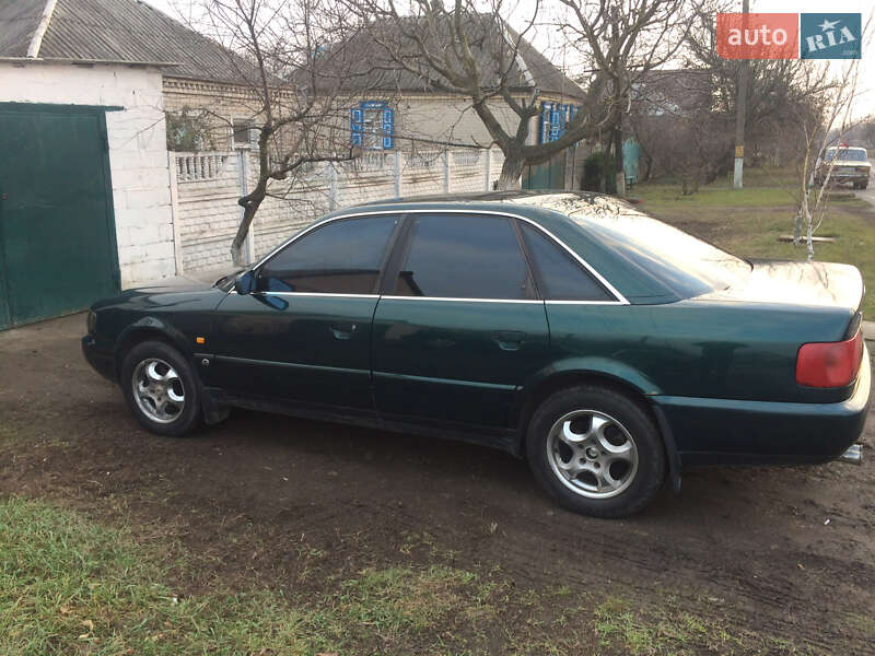 Седан Audi A6 1996 в Днепре