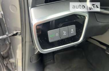 Универсал Audi A6 2019 в 