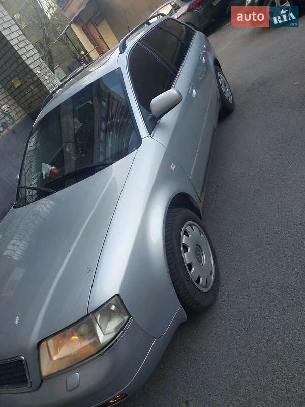 Универсал Audi A6 1998 в Днепре