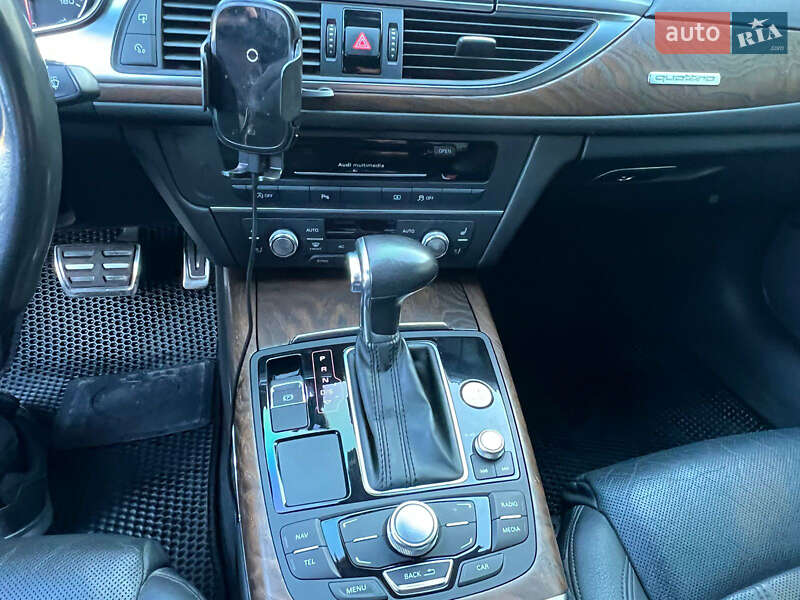 Седан Audi A6 2015 в Киеве