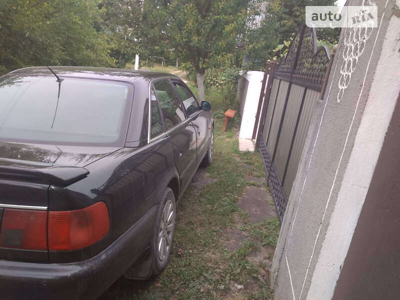 Седан Audi A6 1995 в Дунаевцах