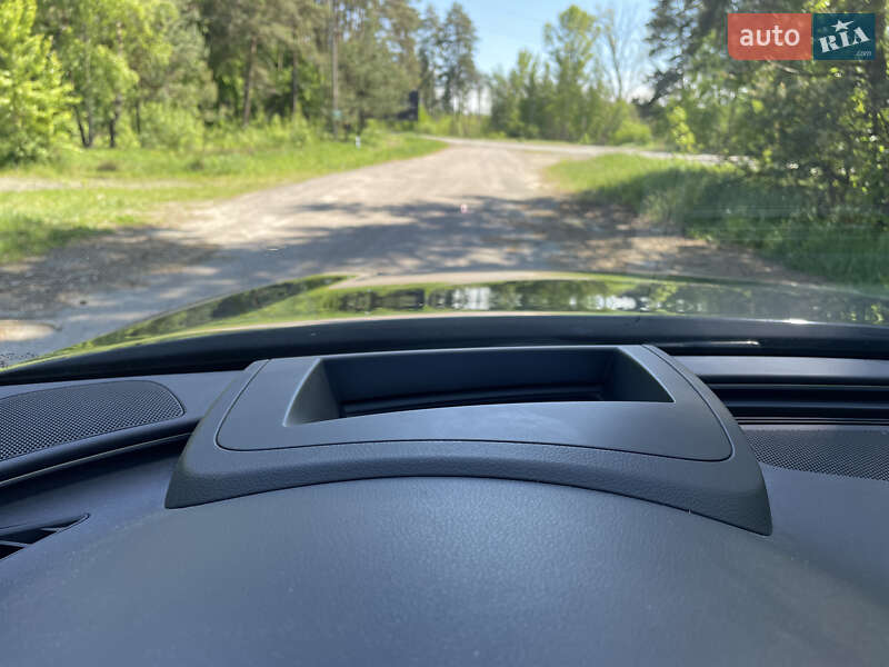 Седан Audi A6 2015 в Киеве