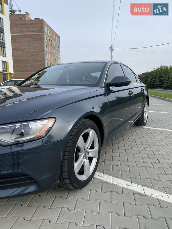 Седан Audi A6 2012 в Луцке