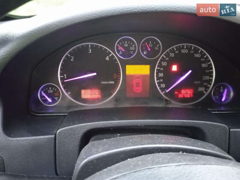 Универсал Audi A6 2004 в Верховине