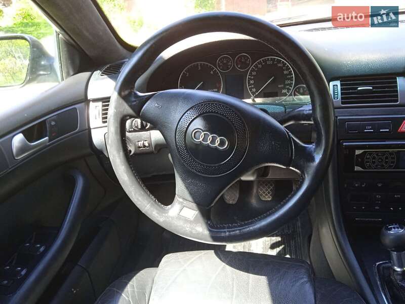 Универсал Audi A6 2004 в Верховине