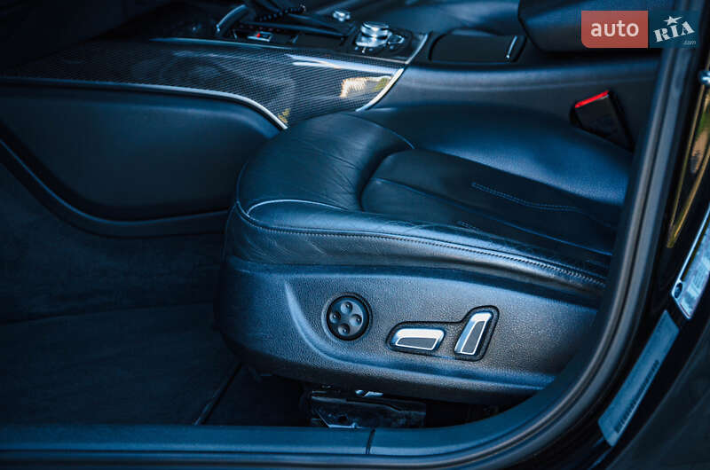 Седан Audi A6 2018 в Одессе