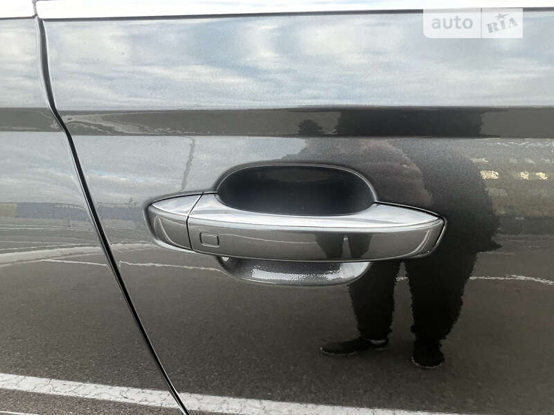 Седан Audi A6 2011 в Киеве