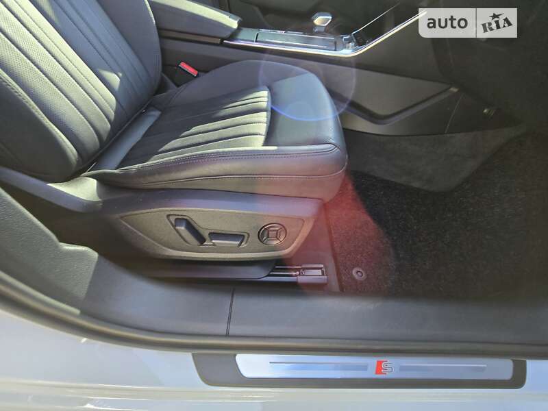 Седан Audi A6 2020 в Тернополе