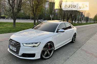 Седан Audi A6 2015 в 