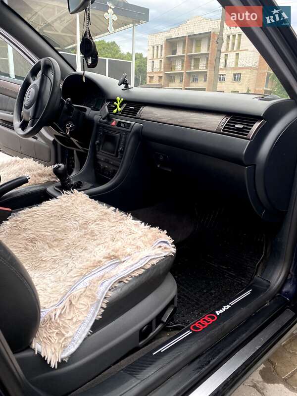 Седан Audi A6 2000 в Маньківці