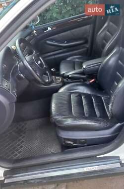Седан Audi A6 2002 в 