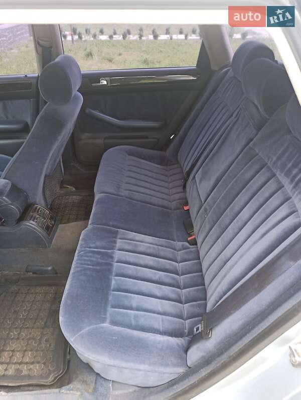 Универсал Audi A6 2000 в Малине