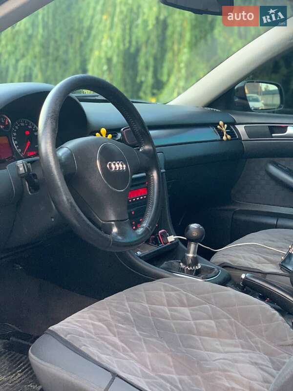 Седан Audi A6 2002 в Іванкові