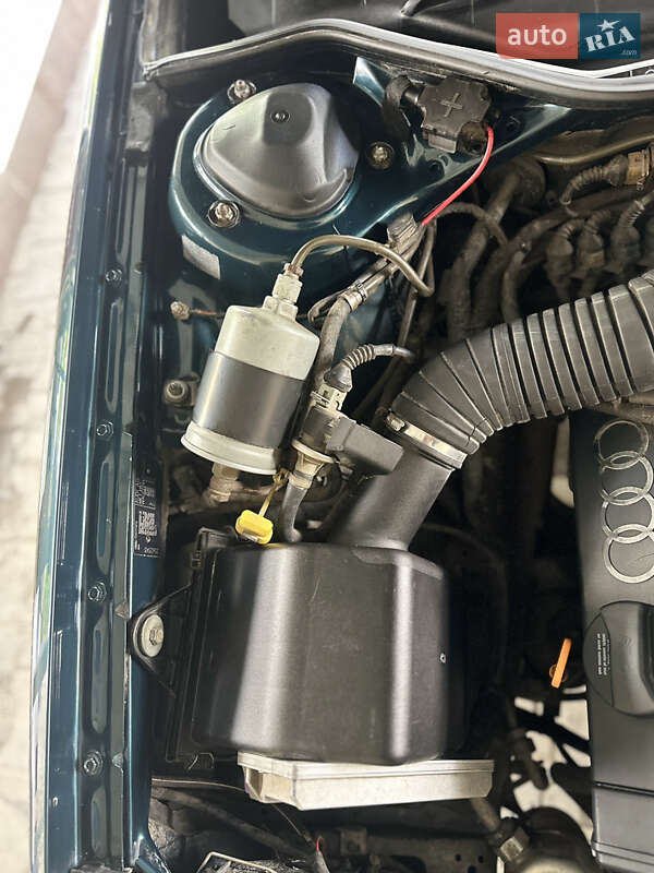 Седан Audi A6 1996 в Подволочиске