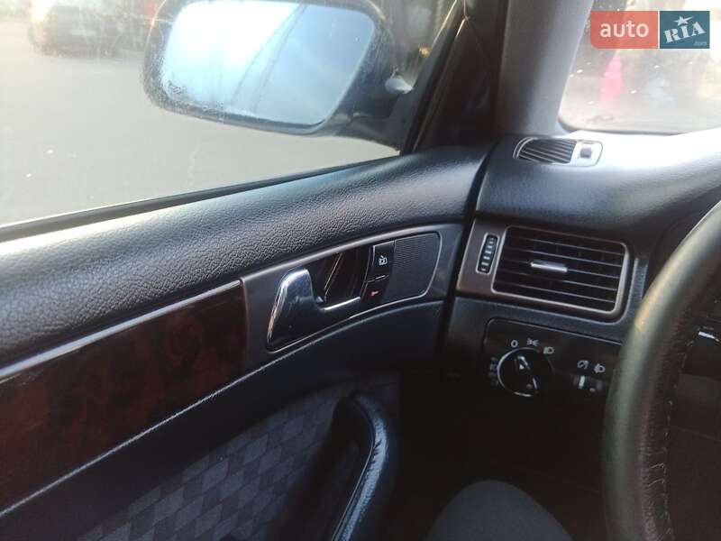 Седан Audi A6 1999 в Емильчине