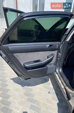 Седан Audi A6 2001 в Одессе