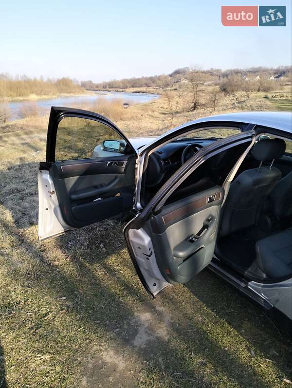 Седан Audi A6 1999 в Черновцах