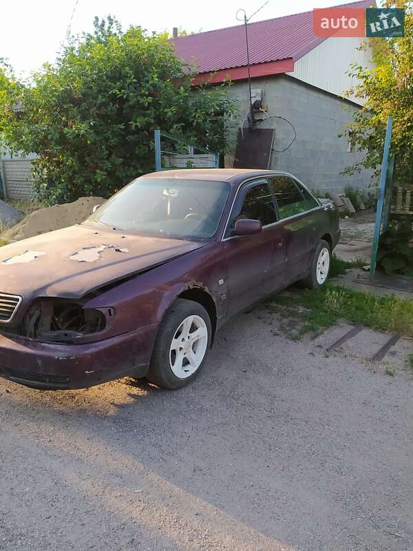 Седан Audi A6 1997 в Знаменке
