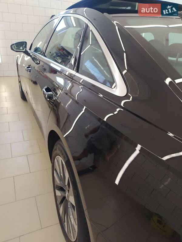 Седан Audi A6 2018 в Черновцах