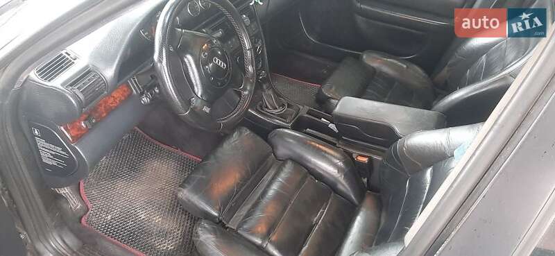 Седан Audi A6 1995 в Луцке