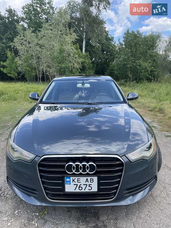 Седан Audi A6 2013 в Новомосковске
