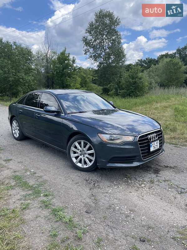 Седан Audi A6 2013 в Новомосковске