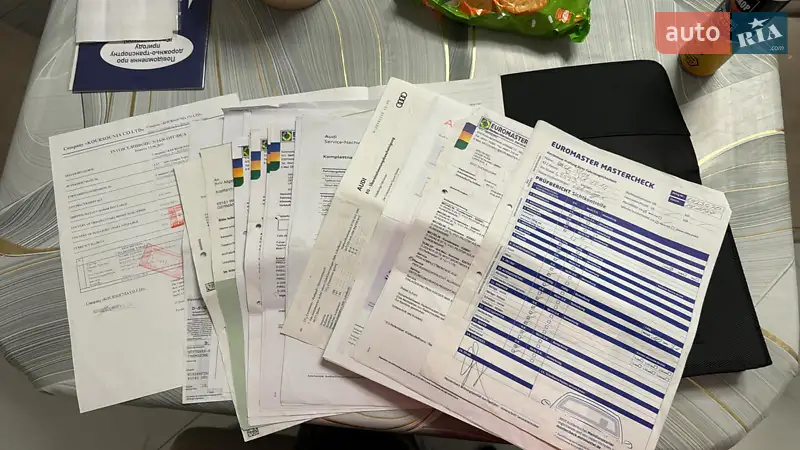 Седан Audi A6 2018 в Львове документ