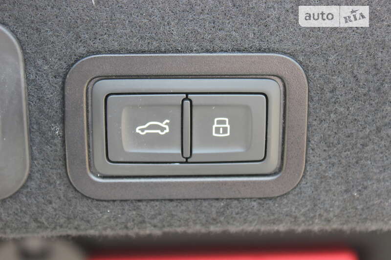 Седан Audi A6 2017 в Днепре