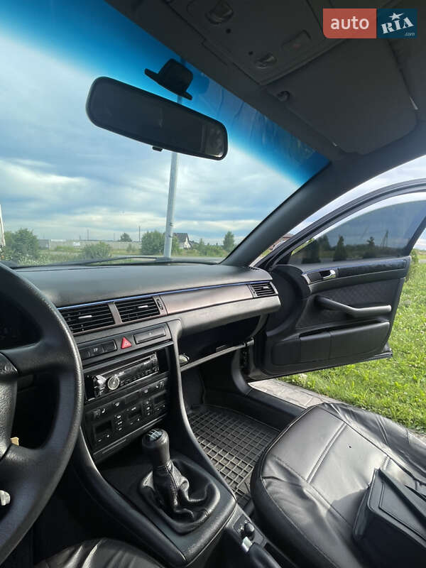 Седан Audi A6 2000 в Яворові