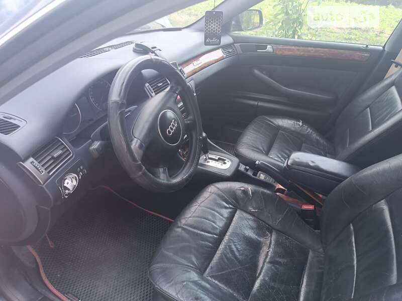 Универсал Audi A6 2002 в Корце