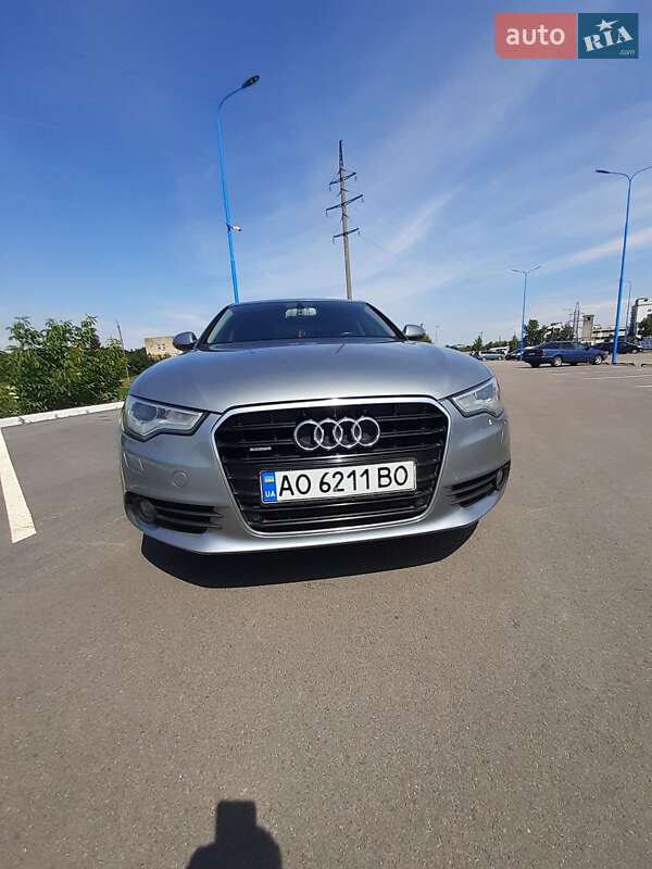 Седан Audi A6 2014 в Ужгороде