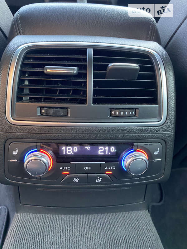 Седан Audi A6 2012 в Иршаве