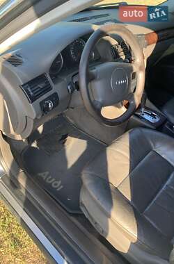 Универсал Audi A6 2004 в 