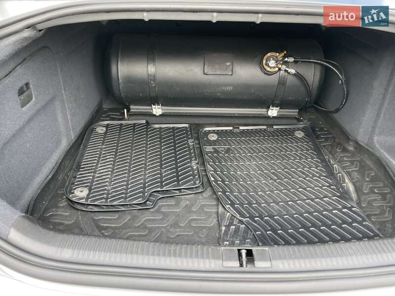 Седан Audi A6 2006 в Кременчуге