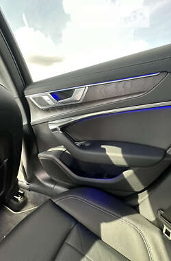 Седан Audi A6 2019 в 