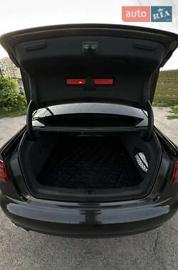 Седан Audi A6 2012 в 