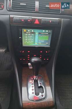Седан Audi A6 2002 в 
