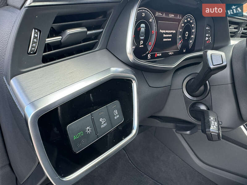 Седан Audi A6 2018 в Киеве