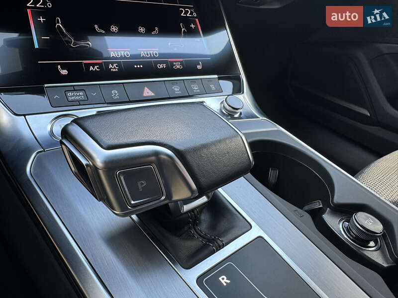 Седан Audi A6 2018 в Киеве