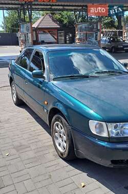 Седан Audi A6 1995 в Самборі