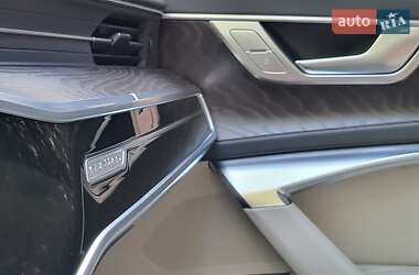 Седан Audi A6 2019 в 