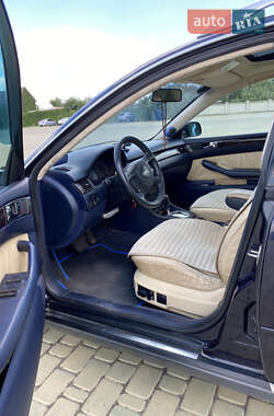 Универсал Audi A6 1998 в 