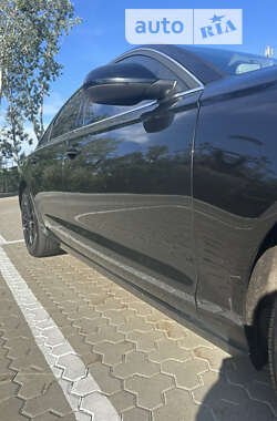 Седан Audi A6 2013 в 