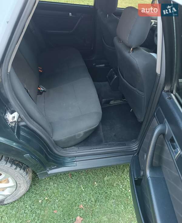 Седан Audi A6 1995 в Чернівцях