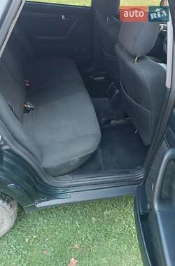 Седан Audi A6 1995 в 