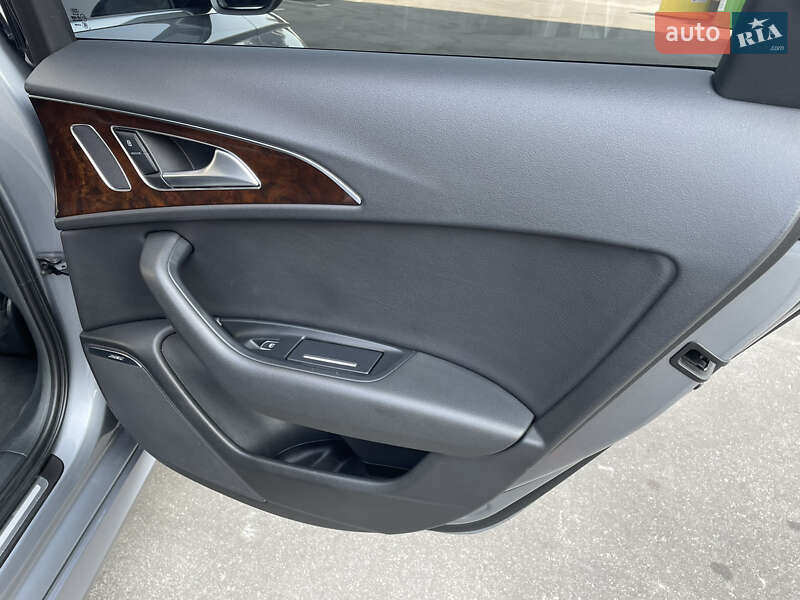 Седан Audi A6 2015 в Киеве