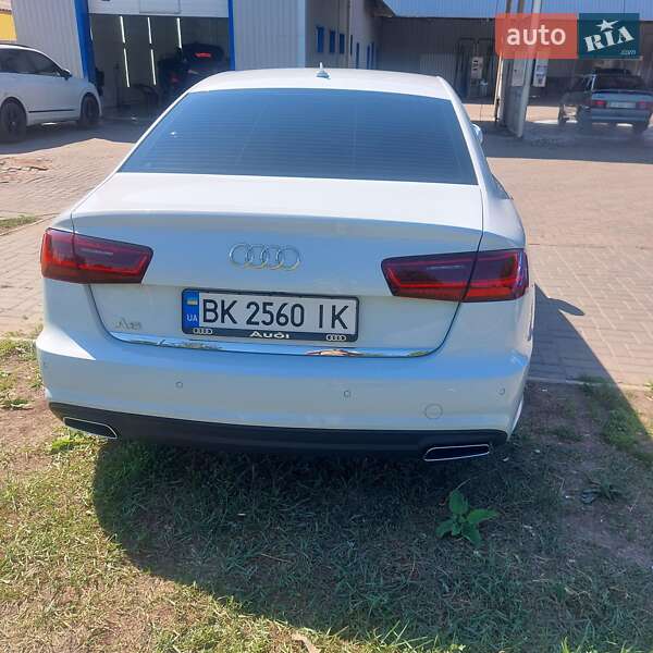 Седан Audi A6 2016 в Сумах