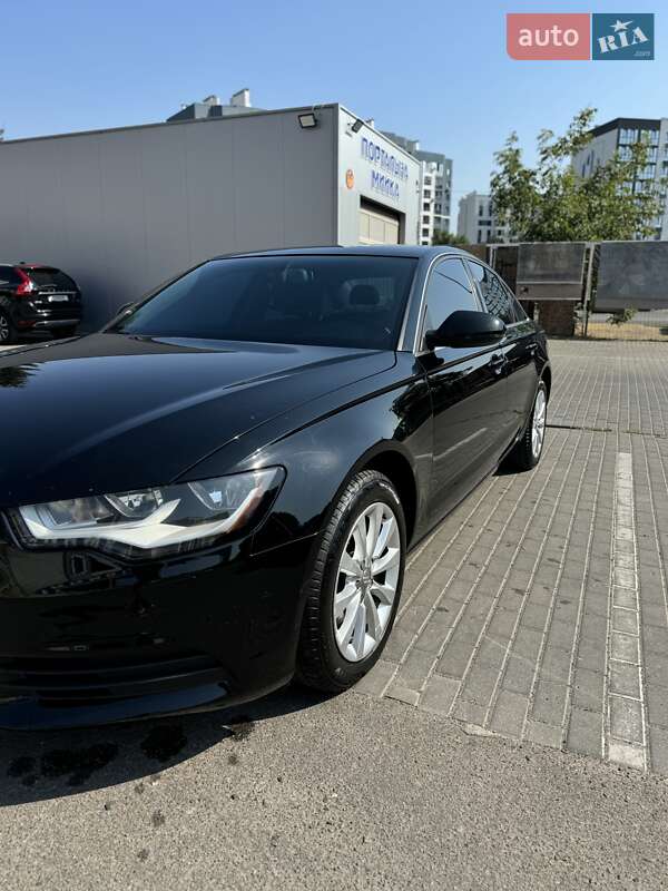 Седан Audi A6 2012 в Луцке