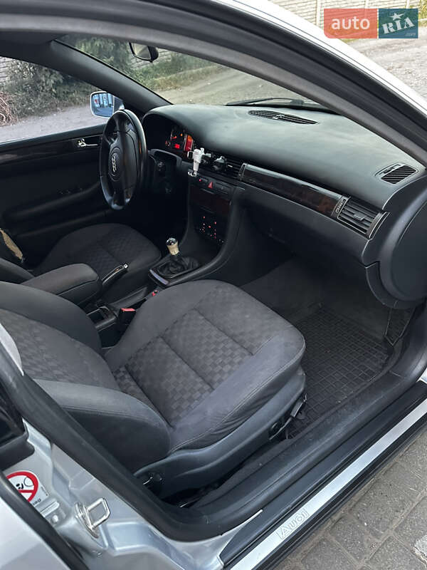 Седан Audi A6 2000 в Днепре